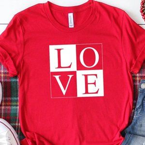 Love T-Shirt
